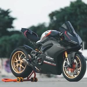 Meet your Posher, Mike